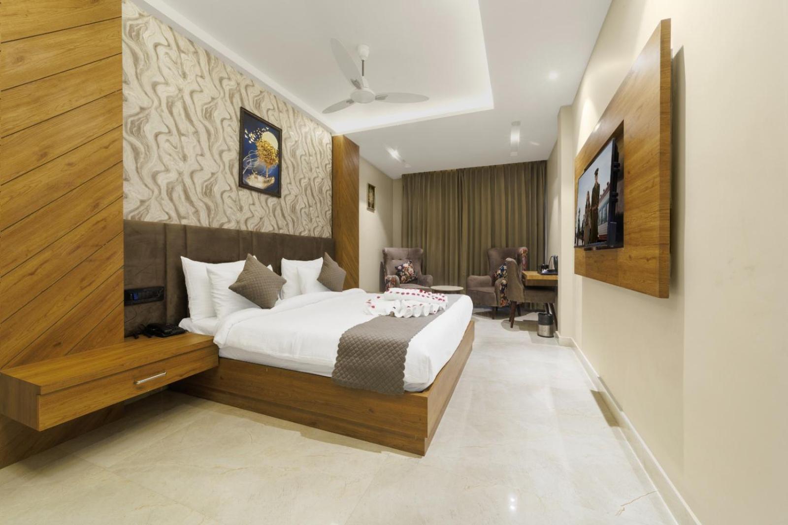 Hotel Golden Peacock หริทวาร ภายนอก รูปภาพ